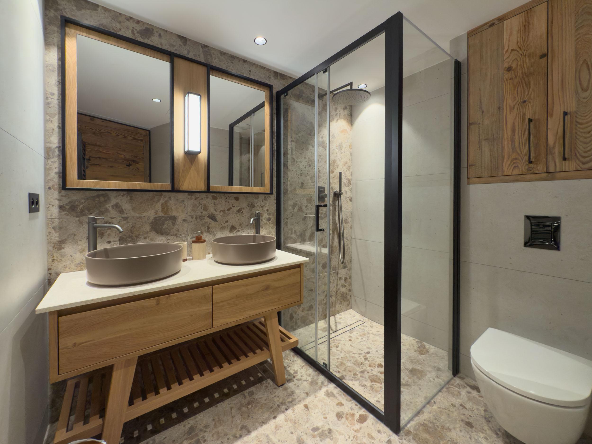 salle de bain location Airbnb meribel Val d'Isère Courchevel